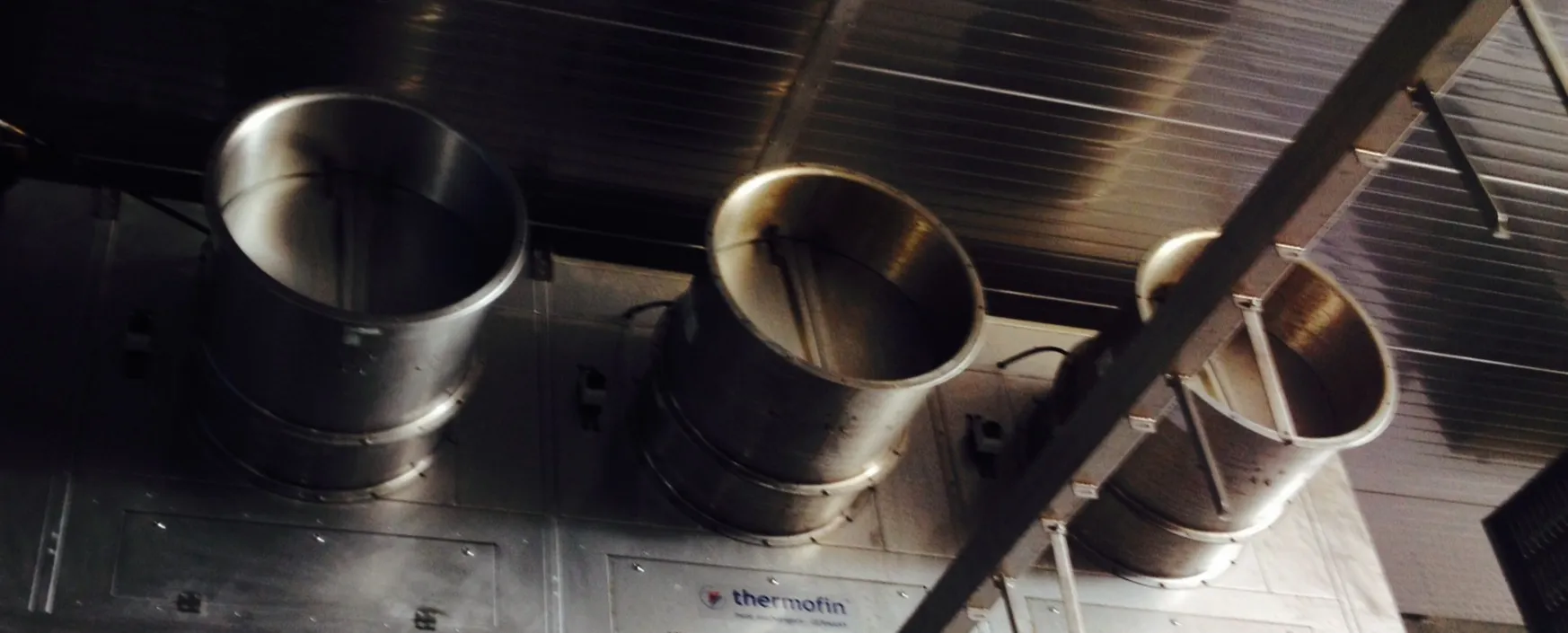 Rouge contamination on stainless steel